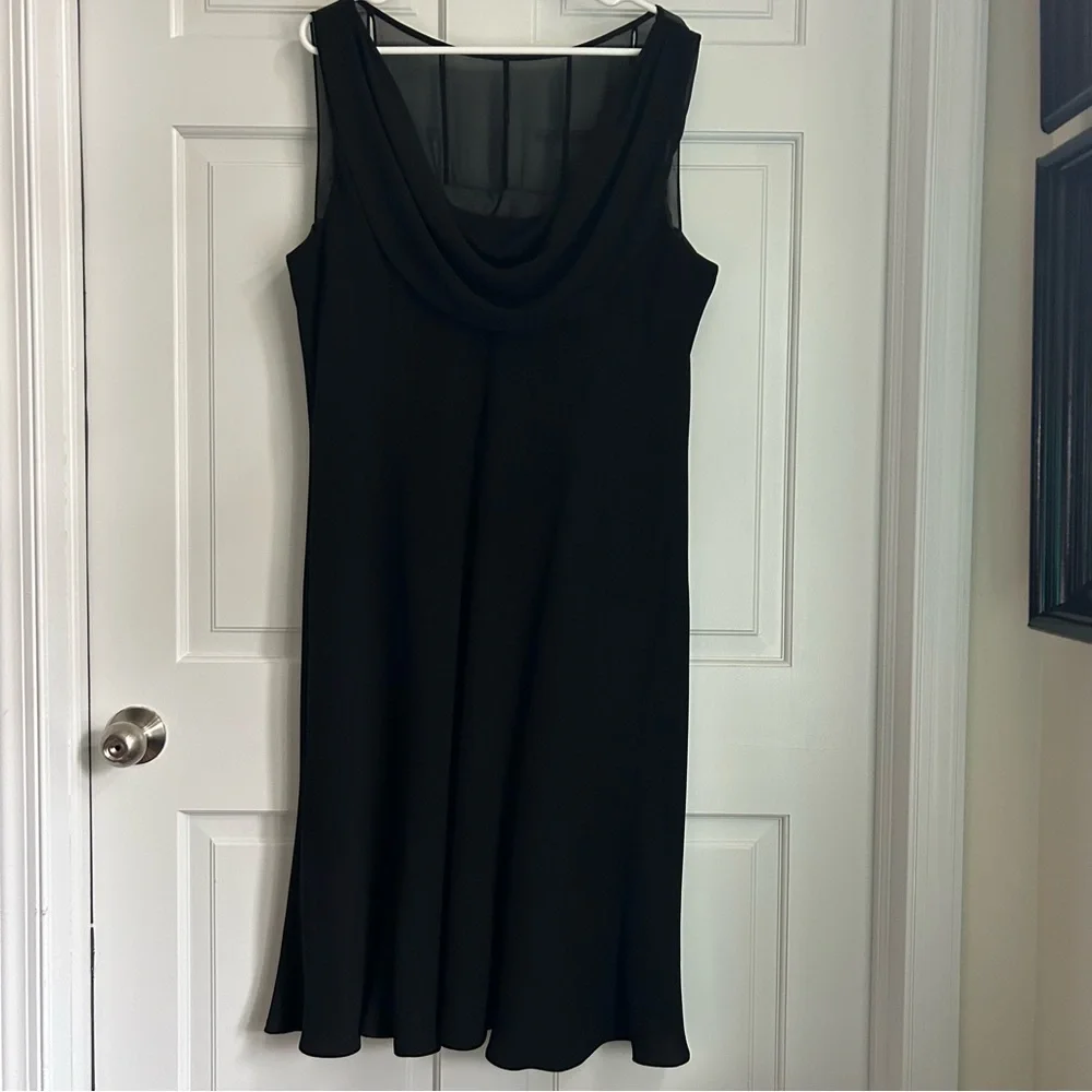 Jones New York Black Lined Cocktail Dress W/ Rhinestones Draped Back 20W - Picture 4 of 11
